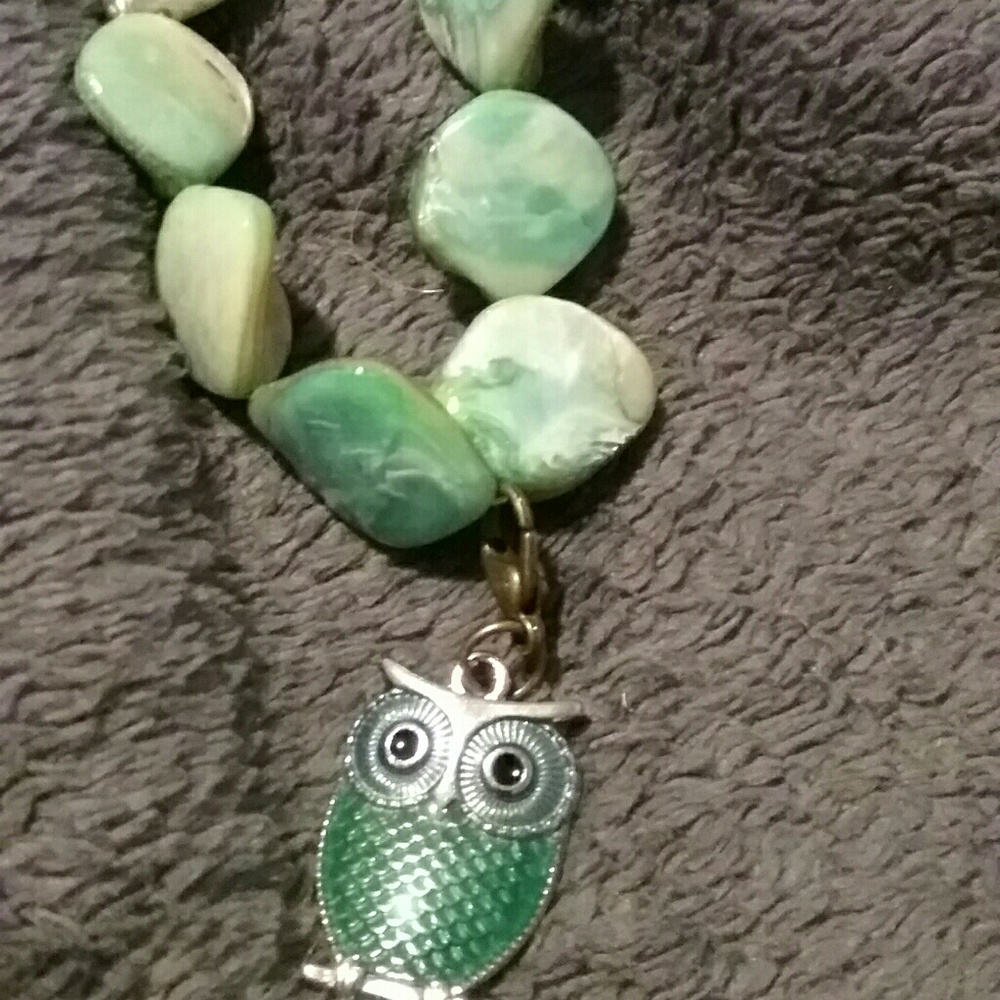 Owl and shell beads necklace.